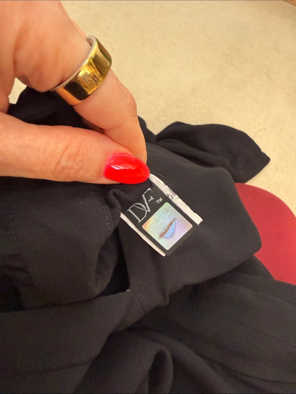 Diane Von Furstenberg DVF Black Lucy Blouson Boatneck Long Sleeve Jumpsuit Sz 6 - Picture 9 of 11